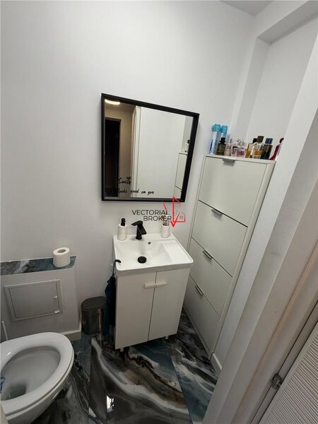 Titan, Piata Minis apartament 3 camere bloc 1984, 2 bai