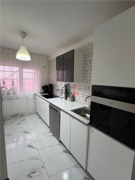 Titan, Piata Minis apartament 3 camere bloc 1984, 2 bai