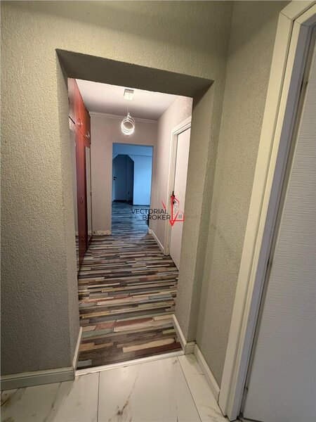 Titan, Piata Minis apartament 3 camere bloc 1984, 2 bai